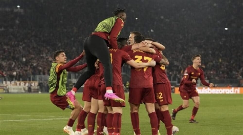 روما يهزم فينورد برباعية ويحجز مقعده في نصف نهائي الدوري الأوروبي