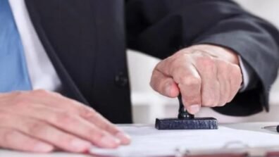 فضيحة اليوم يكشفها أبي نجم.. توزيع شهادات وهمية!