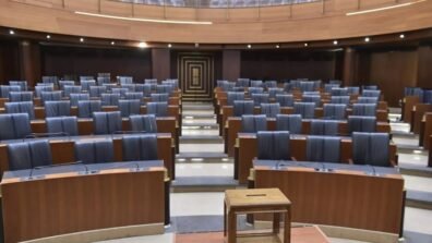 تمديد بـ”نكهة حرب”… تفاصيل ماجرى داخل مجلس النواب على وقع القصف!