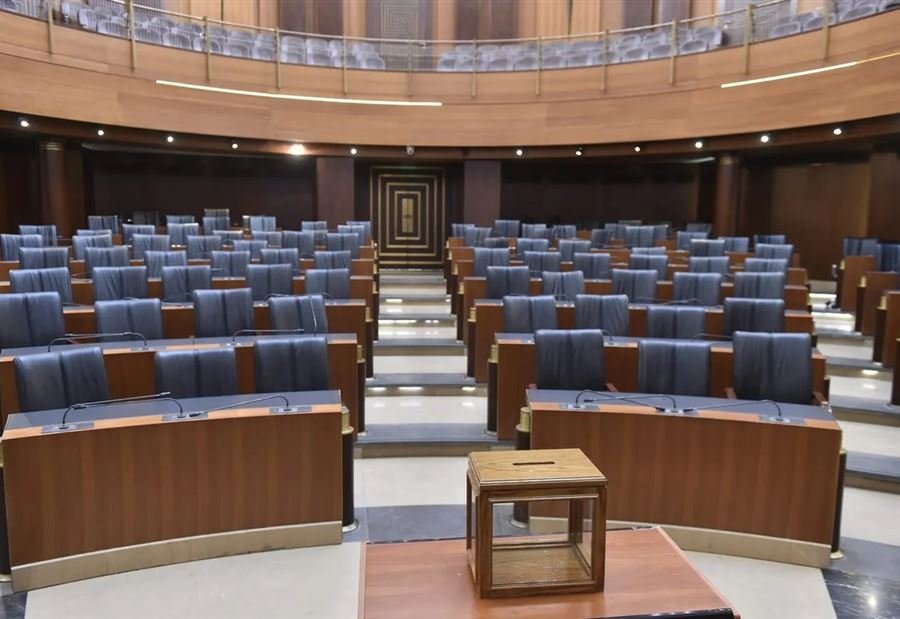 تمديد بـ”نكهة حرب”… تفاصيل ماجرى داخل مجلس النواب على وقع القصف!