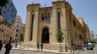 نائب يكشف “سبب” قد يدفع هوكشتاين لزيارة لبنان