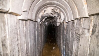 خطةٌ اسرائيلية لِـ”إغراق أنفاق غزة بمياه البحر”!