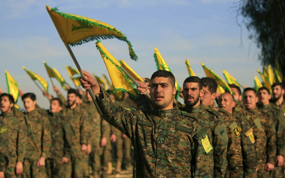 في “ساعات الفجر”… حزب الله يستهدف موقعًا إسرائيليًا