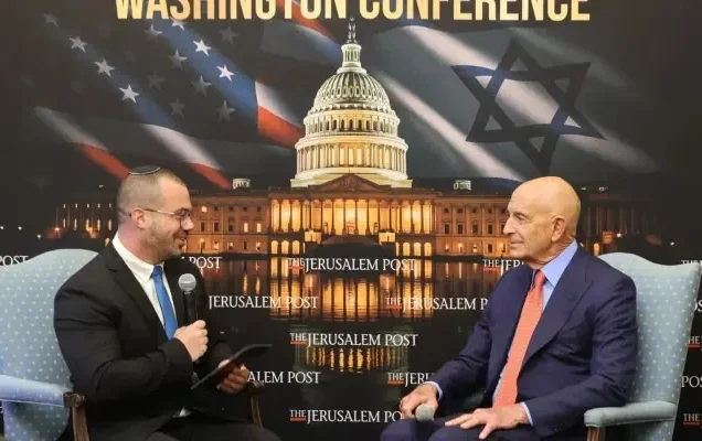 توم باراك محذّرًا: “إسرائيل لا تستطيع محاربة كل دولة حولها”