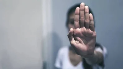 “أراني فتاة عارية على هاتفه”… حادثة تحرّش علني تُسجَّل في ضبية!