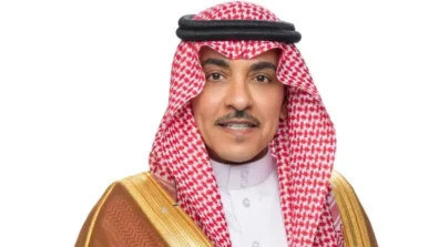 وزير الإعلام الدوسري: نقف صفاً واحداً في مواجهة العدوان