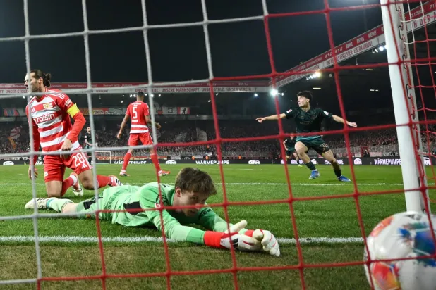 «البوندسليغا»: بريمن يحقق فوزه الثاني توالياً ويبتعد عن منطقة الهبوط