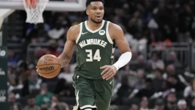 «إن بي إيه»: أنتيتوكونمبو يغيب عن مواجهة باكس مع ماجيك