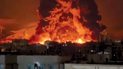 مجتبى خامنئي يخلف والده مرشداً لإيران