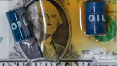 مخاوف الركود التضخمي تضرب سوق السندات مع قفزة النفط العالمية