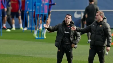 تشافي: لابورتا أفشل عودة ميسي إلى برشلونة تخوفاً من سلطته