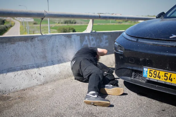 إيران تعلن استهداف مصافي نفط في حيفا