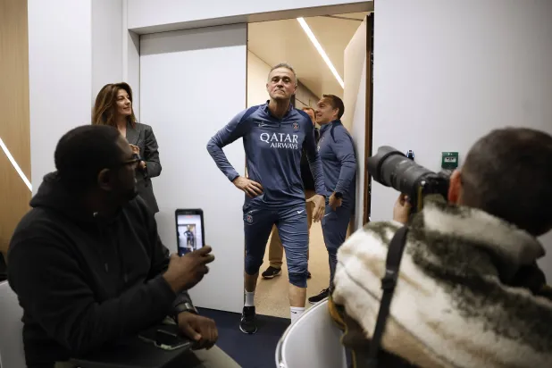 إنريكي: سنهزم تشيلسي «ذهاباً وإياباً»