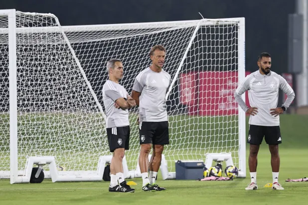 لماذا فتح رينارد الباب على مصراعيه لقائمة الأخضر السعودي؟