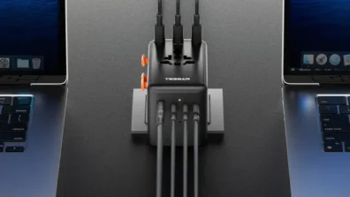 مهايئ شامل لشحن 8 أجهزة ومكبر صوت لا سلكي ومصابيح ذكية مطورة