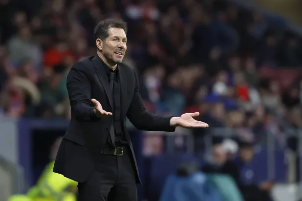 سيميوني يحذر لاعبي أتلتيكو من التراخي أمام توتنهام إياباً