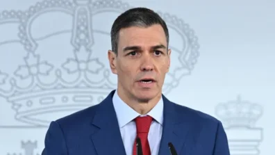 إسبانيا تعفي سفيرها لدى إسرائيل