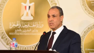 مصر تحذر من خطورة اتساع العمليات العسكرية بالمنطقة وتدعو لـ«التهدئة»