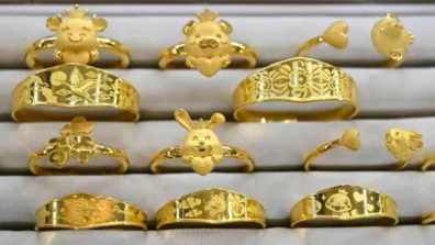 الذهب يتراجع مع ارتفاع الدولار وتزايد مخاوف التضخم في أميركا