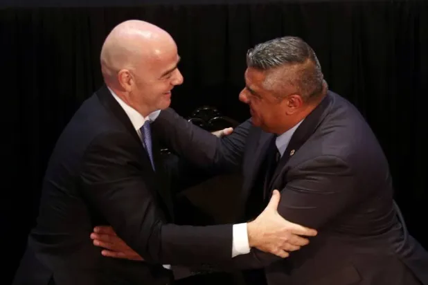 رئيس الاتحاد الأرجنتيني لكرة القدم يَمثل أمام المحكمة في قضية تهرب ضريبي