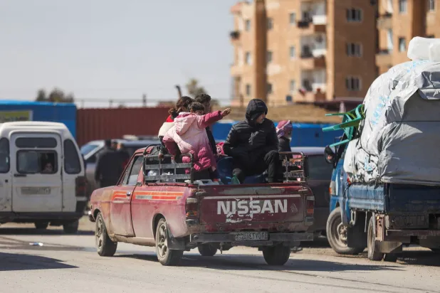 الجيش السوري يتسلّم قاعدة بعد انسحاب قوات التحالف منها