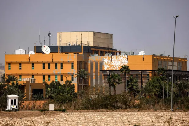 السفارة الأميركية تحث رعاياها على مغادرة العراق