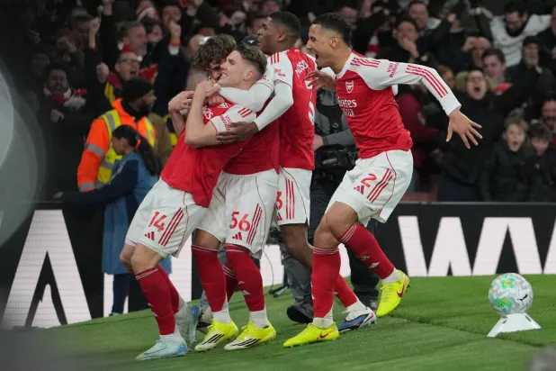 الدوري الإنجليزي: آرسنال يقهر إيفرتون ويبتعد بالصدارة