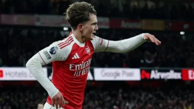 داومان يحطم رقم فابريغاس ويتوج بطلاً جديداً لآرسنال في سن 16 عاماً