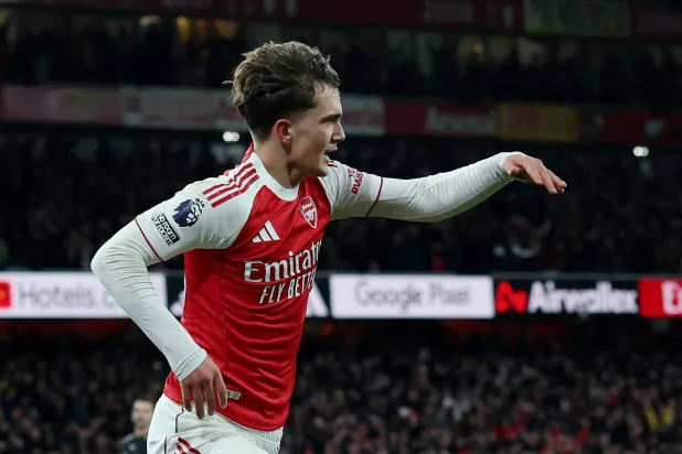 داومان يحطم رقم فابريغاس ويتوج بطلاً جديداً لآرسنال في سن 16 عاماً