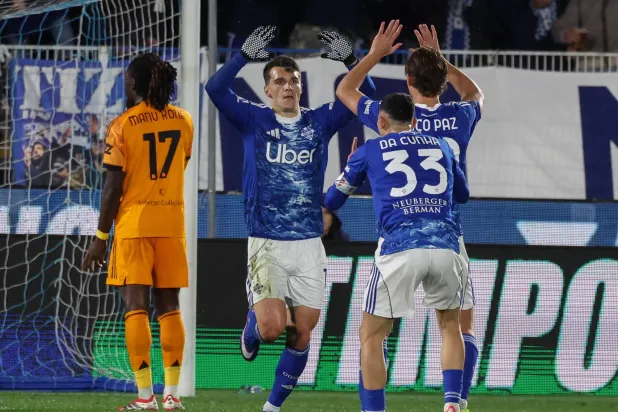 «الدوري الإيطالي»: كومو يخطف المركز الرابع بفوز ثمين على روما