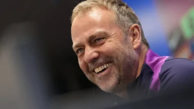 فليك: نحتاج اللعب بإيقاع سريع أمام نيوكاسل «القوي للغاية»