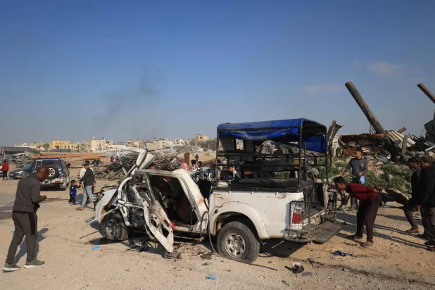 إسرائيل تقتل 16 فلسطينياً في غزة والضفة الغربية