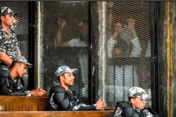 مصر: حكم نهائي بإدراج قيادات إخوانية على «قوائم الإرهاب»