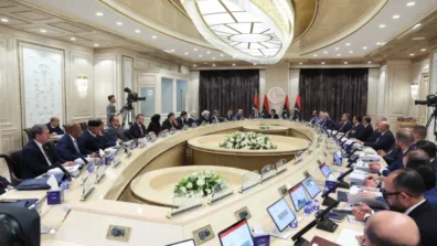 ليبيا: وزراء الدبيبة يتسلمون حقائبهم… والمنفي يتحرك لكسر الجمود