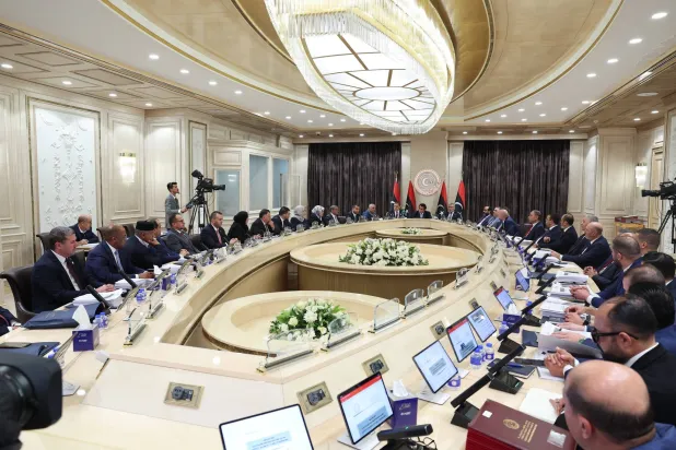 ليبيا: وزراء الدبيبة يتسلمون حقائبهم… والمنفي يتحرك لكسر الجمود