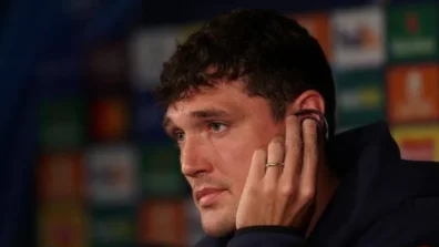 برشلونة يدرس تجديد عقد كريستنسن