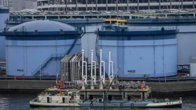 النفط يعاود ارتفاعه مع تزايد المخاوف بشأن مضيق هرمز