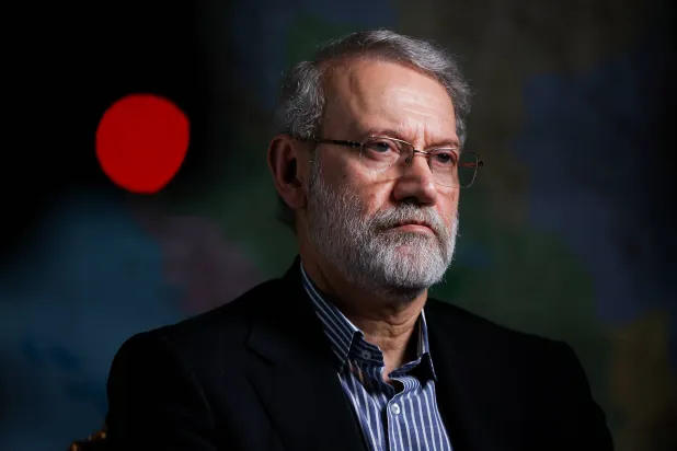 علي لاريجاني… مهندس التوازنات في منظومة الحكم الإيرانية