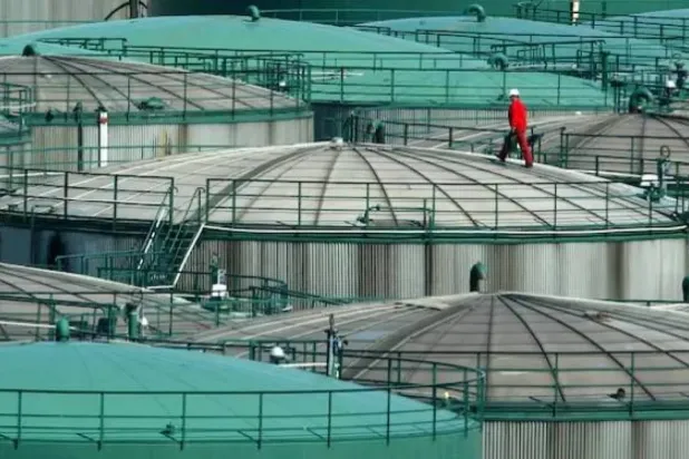 ألمانيا تفرج عن جزء من احتياطي النفط خلال أيام