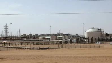 ليبيا: تدفقات النفط من حقل «الشرارة» يتم تحويلها تدريجياً بعد اندلاع حريق