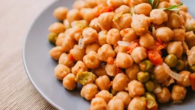غذاء بسيط بنتائج مذهلة… 5 أسباب تجعل الحمص السرّ لعظام أقوى