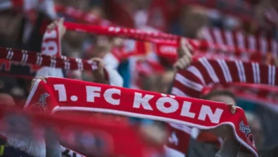 القبض على مدرب سابق بنادي كولن للاشتباه بإساءة معاملة أطفال