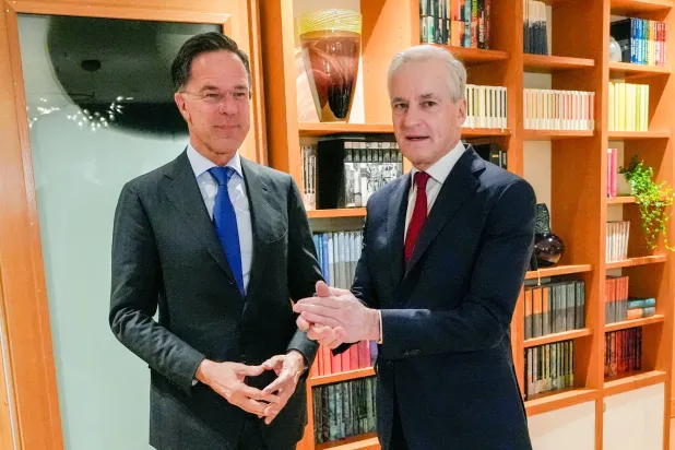 «الناتو» يبحث عن «أفضل طريقة» لإعادة فتح مضيق هرمز