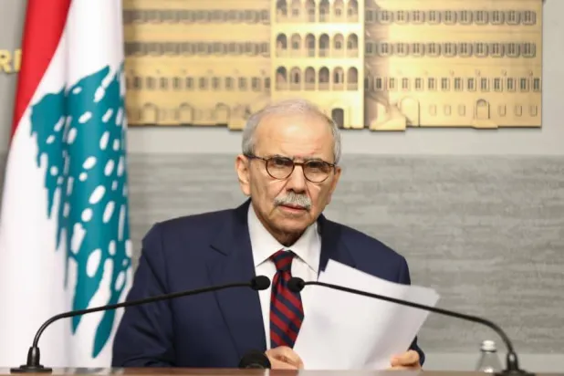 سلام: استعادة قرار الحرب والسلم أولوية