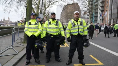 اتهام إيرانيَين بمراقبة كنيس ومراكز ثقافية يهودية في بريطانيا لصالح طهران