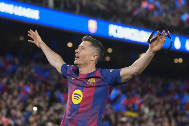 برشلونة يستعد لتجديد عقد ليفاندوفسكي وسط ترقب «سعودي – أميركي»