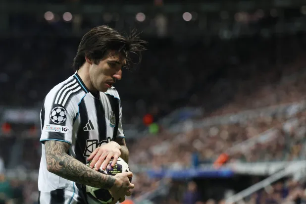 رئيس الاتحاد الإيطالي يطمئن الجماهير على جاهزية تونالي