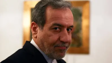 عراقجي يحذّر بريطانيا من «التواطؤ في العدوان» الأميركي الإسرائيلي على إيران