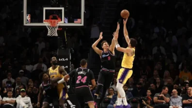 «إن بي إيه»: دونتشيتش يسجل 60 نقطة وليكرز يفوز في المباراة الثامنة توالياً