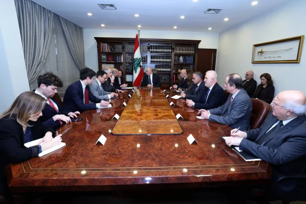 انسداد الأفق أمام باريس لوقف النار لربطه لبنانياً بإيران